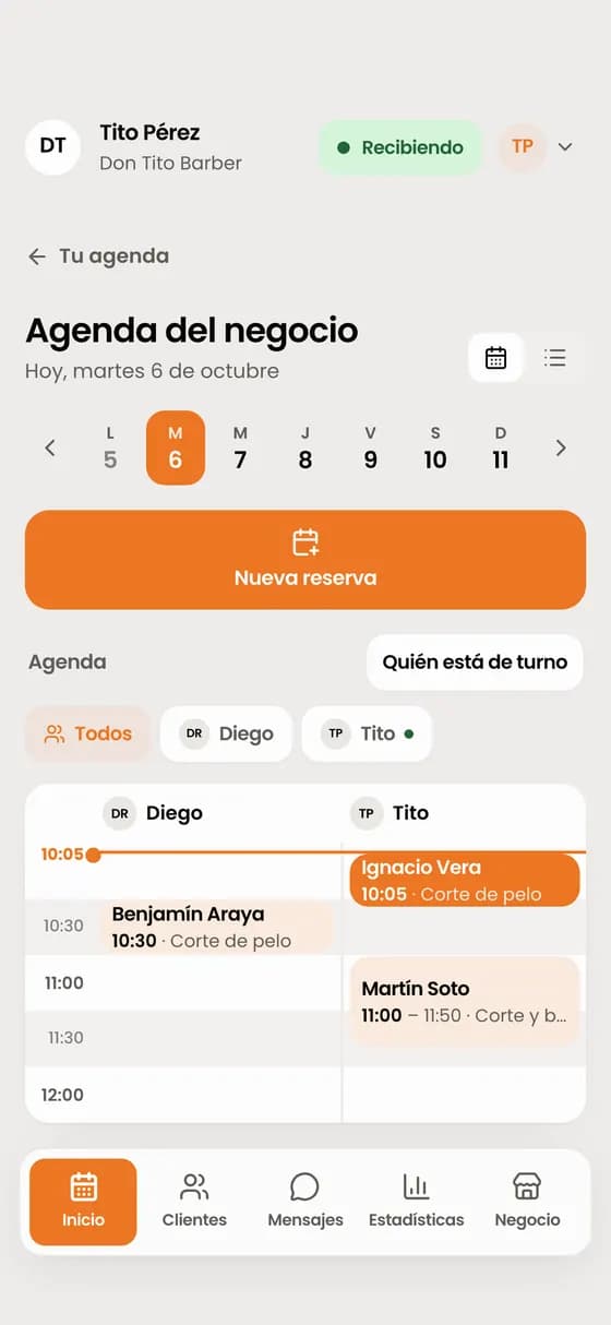 El dueño ve la «Agenda del negocio», con una columna por persona.